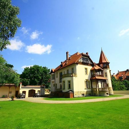 Hotel Palacyk Легница Екстериор снимка