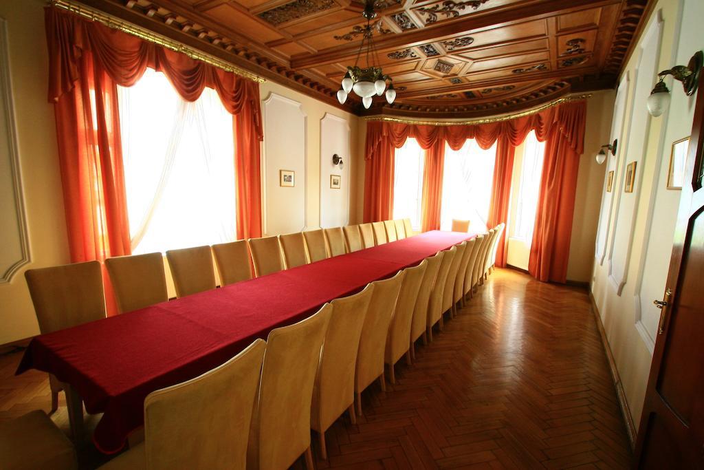Hotel Palacyk Легница Екстериор снимка