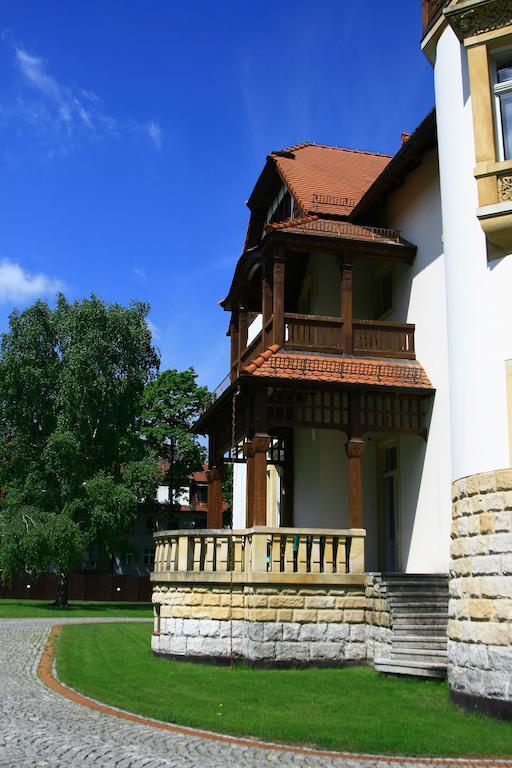 Hotel Palacyk Легница Екстериор снимка