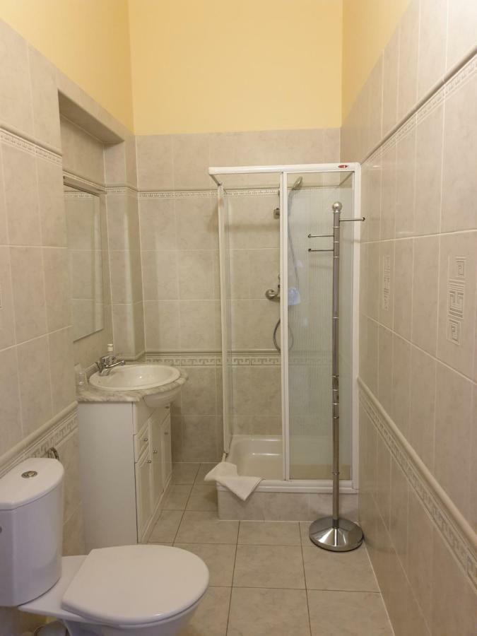 Hotel Palacyk Легница Екстериор снимка